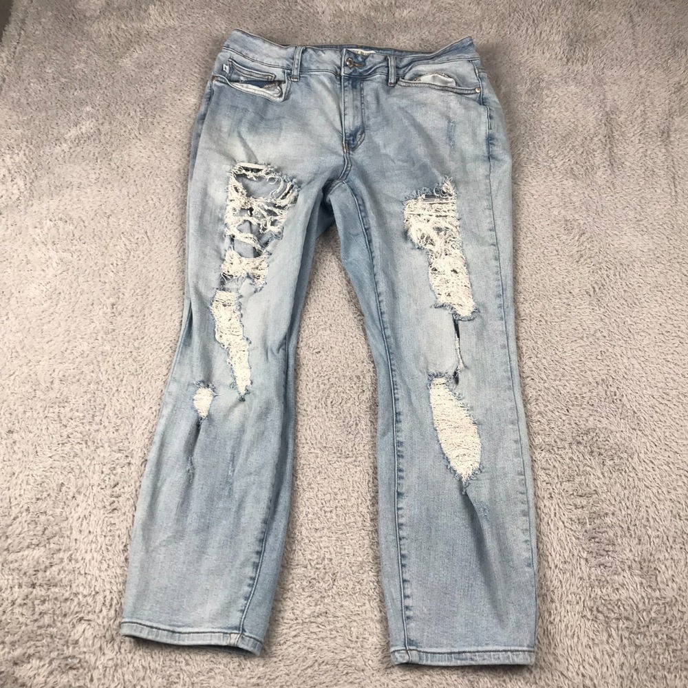 Judy Blue Jeans Womens 16W (34x27) Light Wash Distressed Destroyed MR Boyfriend